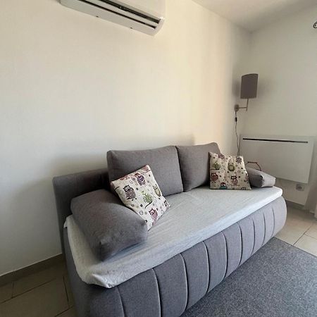 Studio Cosy Avec Climatisation Et Terrasse Malataverne Εξωτερικό φωτογραφία